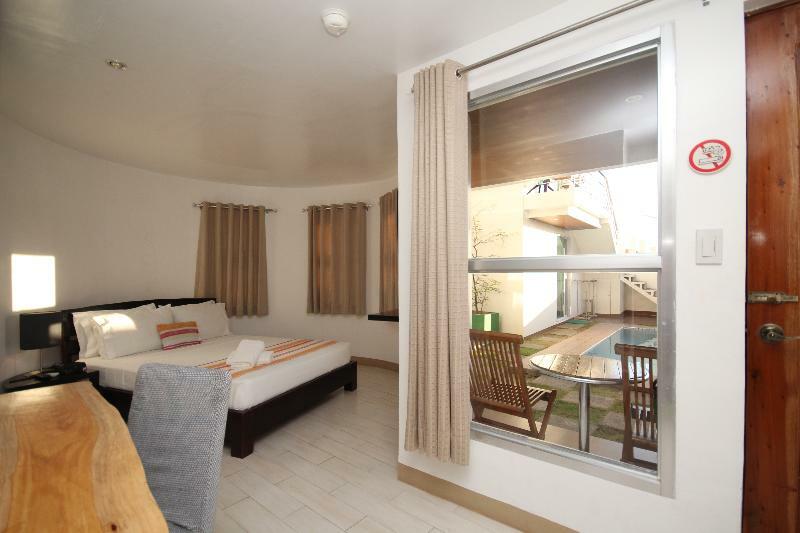 Westcliff Villa By Bluewaves Balabag  Ngoại thất bức ảnh